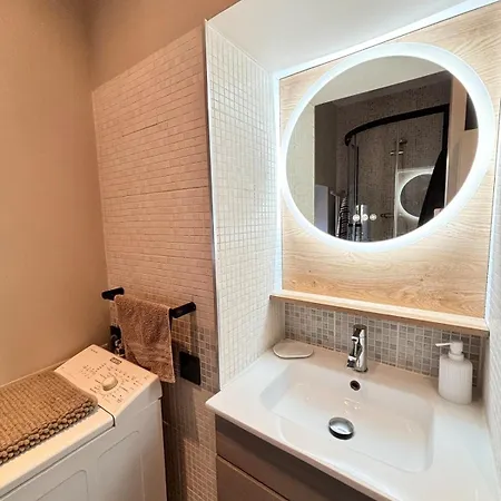 Apartment Art & Sens - Pierres Apparentes, Tram 4 Min A Pied